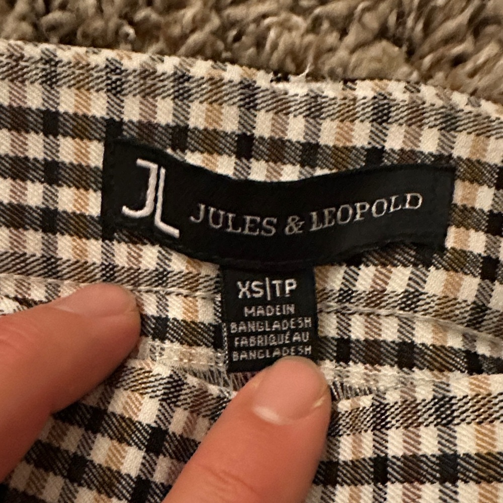 Jules & Leopold Women's Black and White Checkered Skinny Pants - Picture 2 of 3